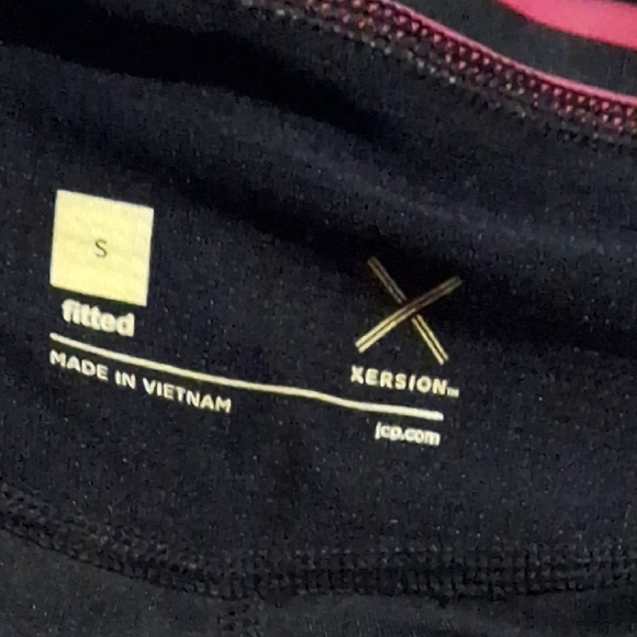 Xersion Fitted Activewear leggings - Black and Pink - Picture 2 of 16